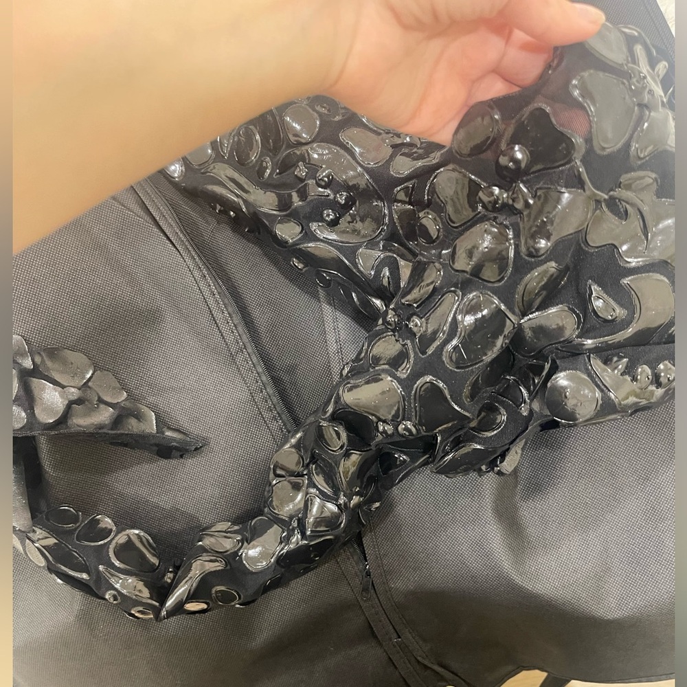 Dress - Picture 4 of 7